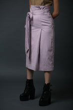 Diane - High waist pleated midi skirt with belt